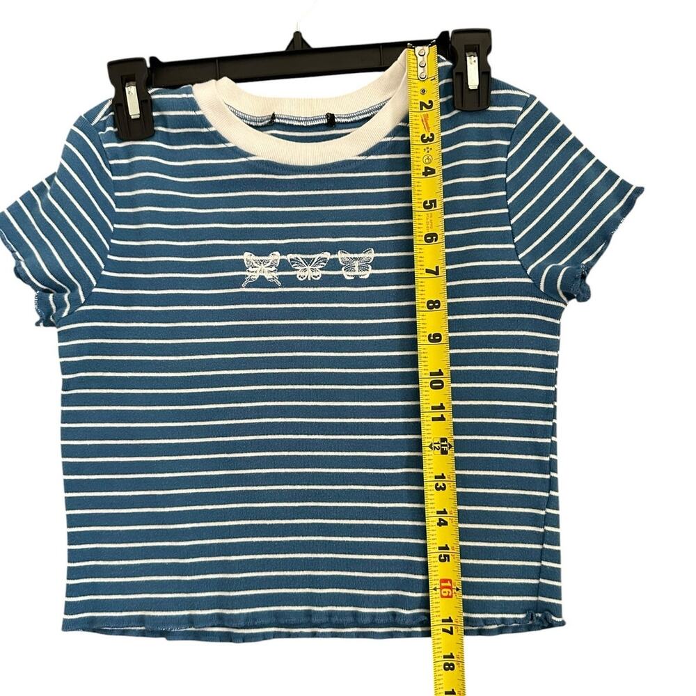 Forever21 baby t-shirt blue white with butterfly embroidered front size missing - Picture 4 of 4